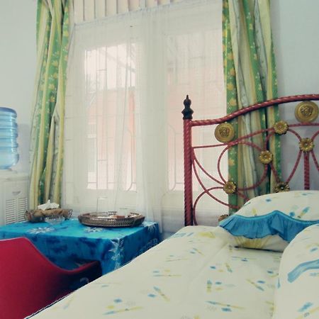 Griya 24 Homestay Medan Exterior foto