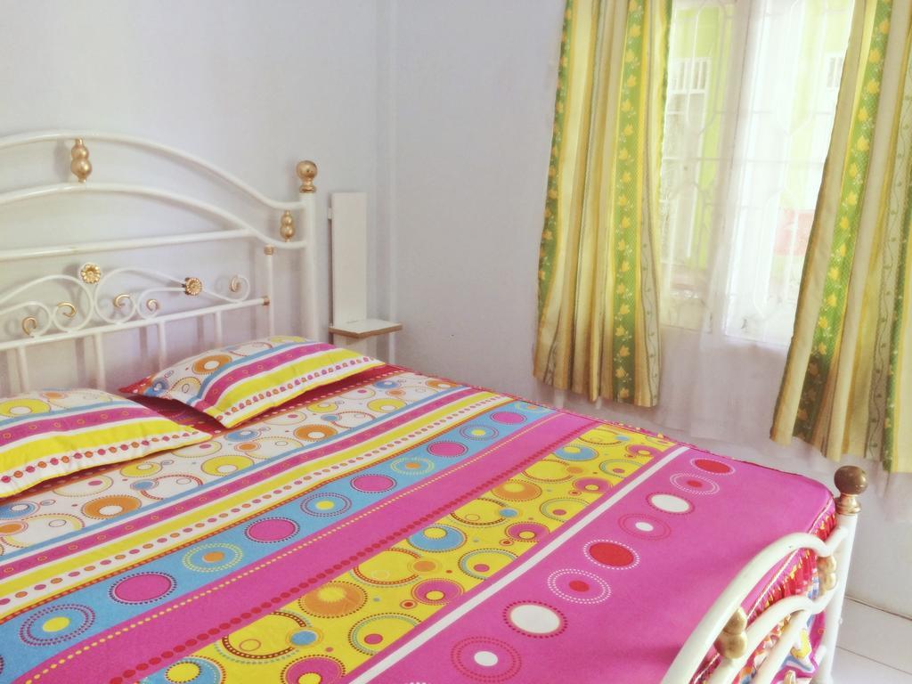Griya 24 Homestay Medan Exterior foto